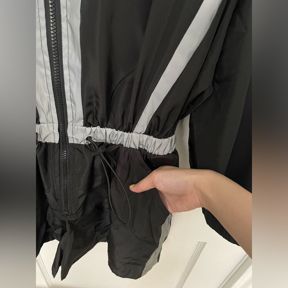 SOLD | Windbreaker Romper w/pockets and drawstring waistband - Picture 4 of 6